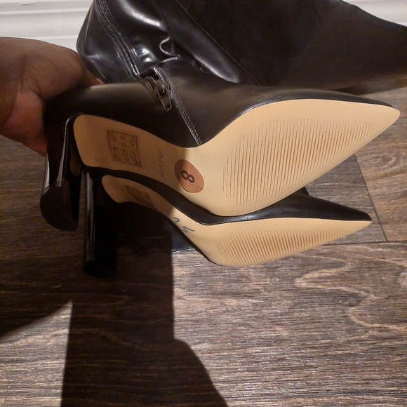 Leather Black Boots 👢 - Picture 2 of 4